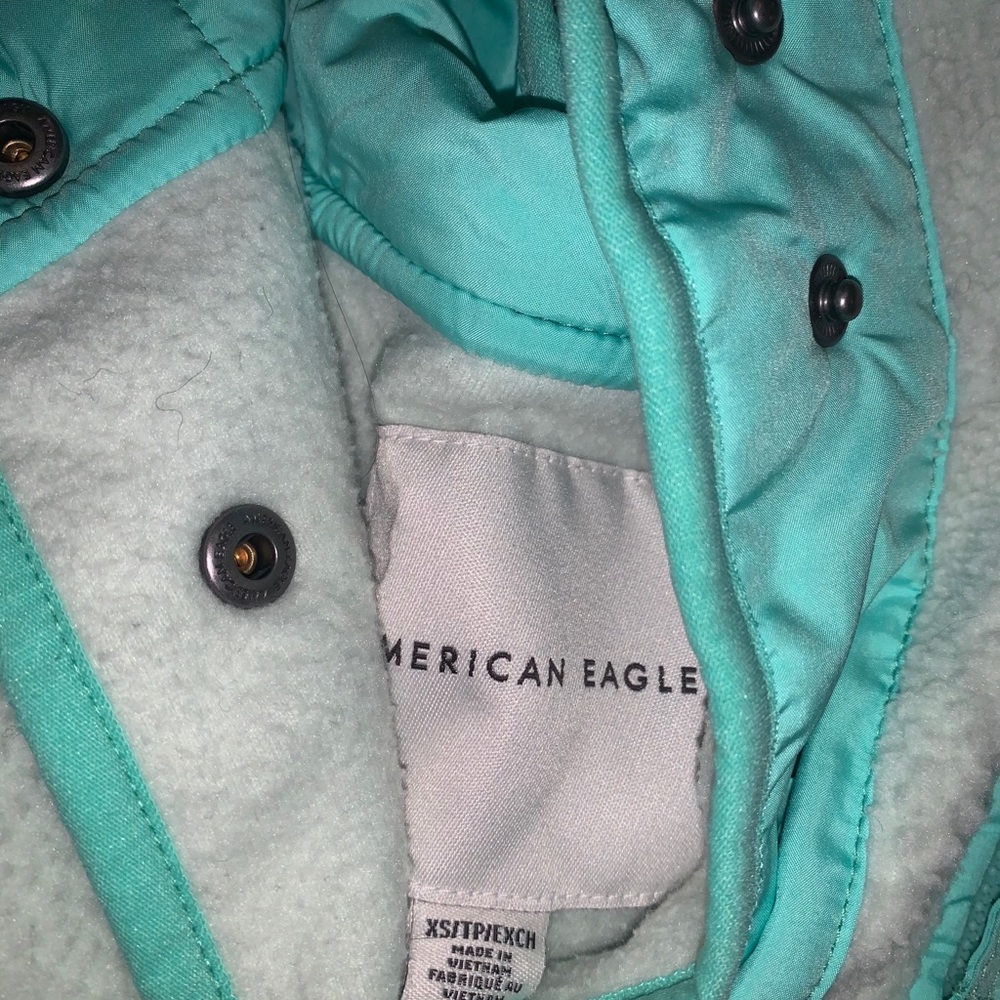 American eagle pull over - Picture 2 of 2